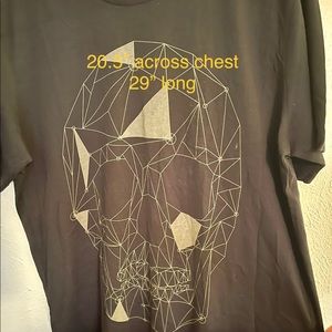 NWOT Black Iron Fist Skull Short Sleeved Tee Shirt SzL